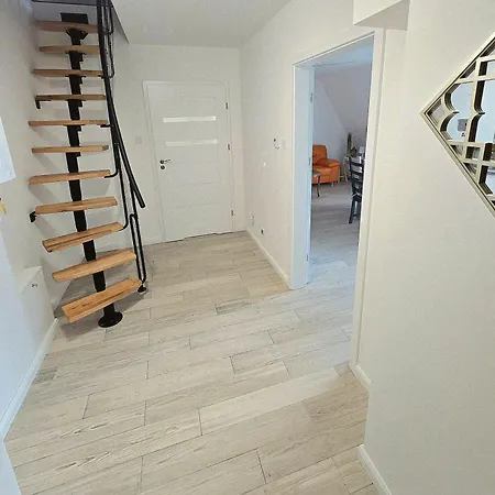 Appartamento Glass Hill Dwupoziomowy Z Widokiem Na Gory 8 Osob *